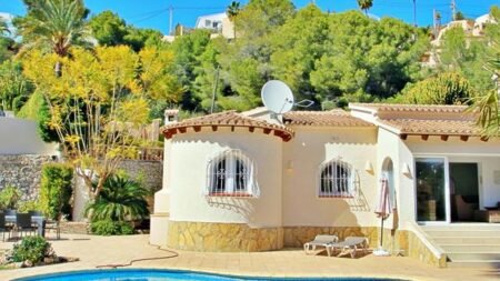 Villa's Calpe met privézwembad - inclusief huurauto