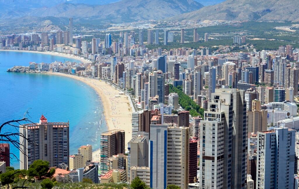 Benidorm de bruisende badplaats